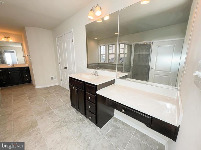 10202 GALAXY VIEW LN, Lanham, MD 20706