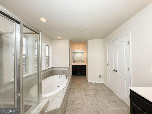 10202 GALAXY VIEW LN, Lanham, MD 20706