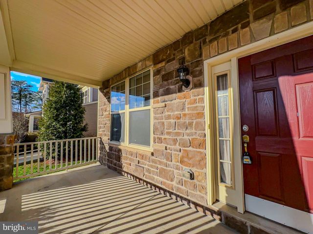 10202 GALAXY VIEW LN, Lanham, MD 20706