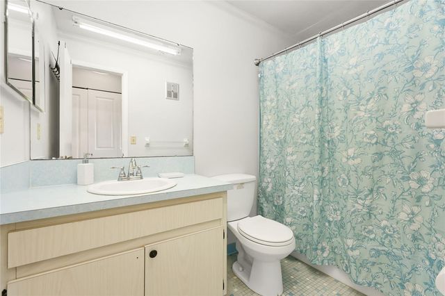 3904 36TH AVENUE DRIVE W 37, Bradenton, FL 34205