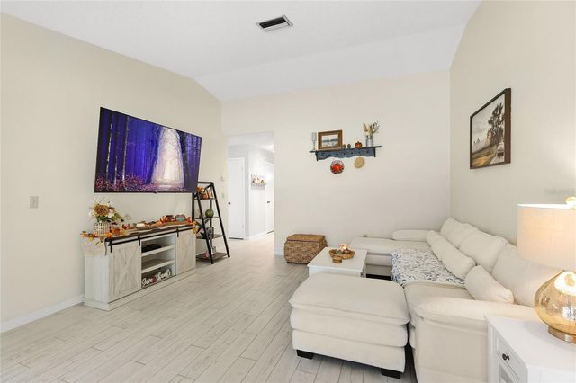 3904 36TH AVENUE DRIVE W 37, Bradenton, FL 34205