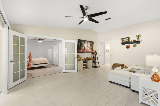 3904 36TH AVENUE DRIVE W 37, Bradenton, FL 34205