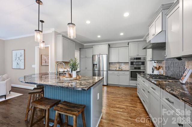 4016 Camrose Crossing Lane, Matthews, NC 28104