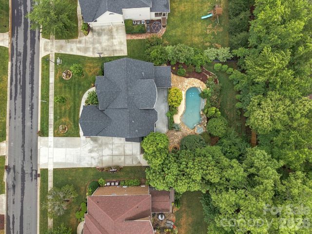 4016 Camrose Crossing Lane, Matthews, NC 28104