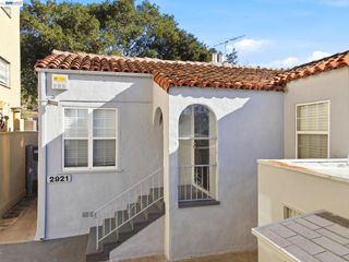 2917 2917 Telegraph Ave, Berkeley, CA 94705