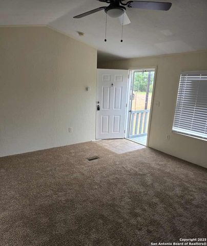 101 laqunillas, Charlotte, TX 78011