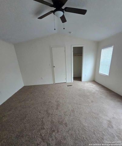 101 laqunillas, Charlotte, TX 78011