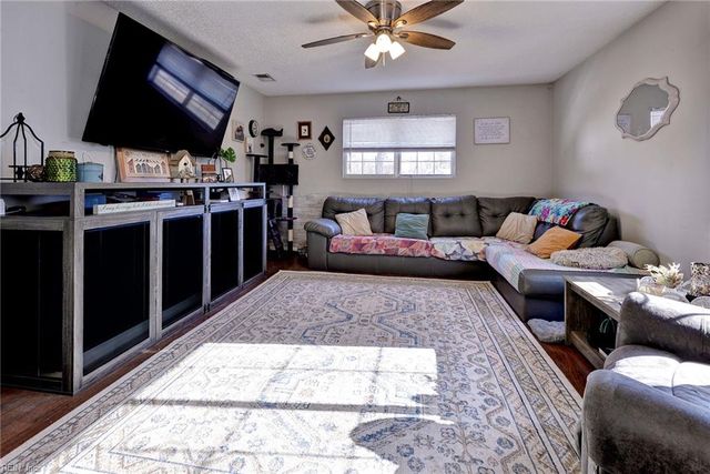 8781 Croaker RD, Williamsburg, VA 23188