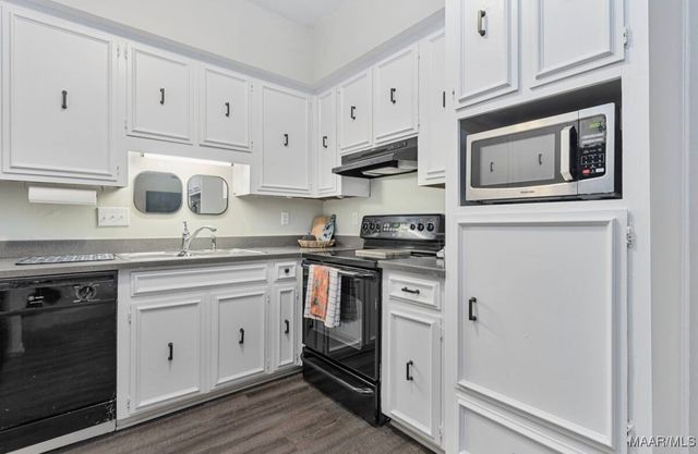 2988 OLD FARM Road, Montgomery, AL 36111