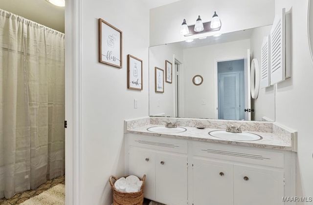 2988 OLD FARM Road, Montgomery, AL 36111