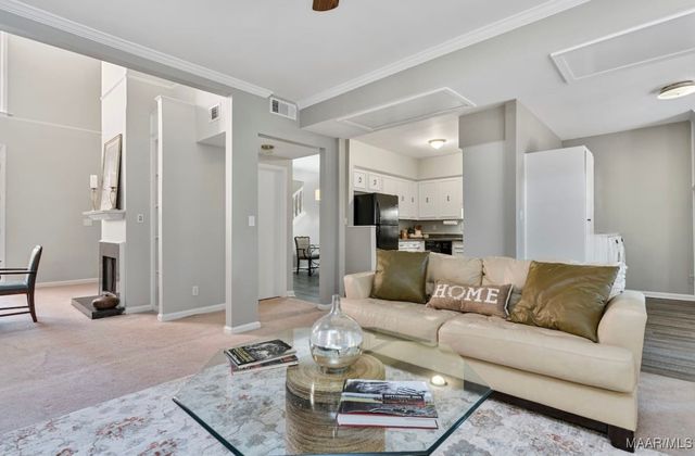 2988 OLD FARM Road, Montgomery, AL 36111