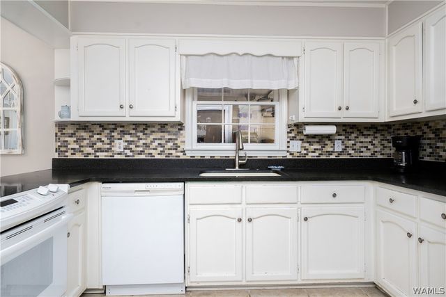 527 Stone River, Tuscaloosa, AL 35406