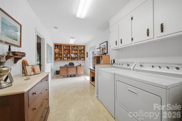 1599 Oakmont Drive, Lenoir, NC 28645