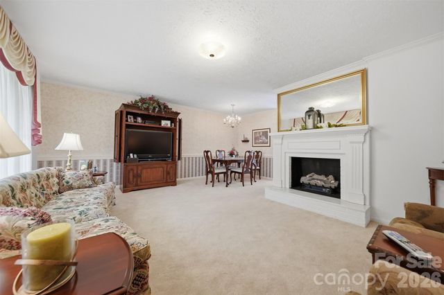 1599 Oakmont Drive, Lenoir, NC 28645