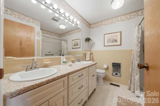 1599 Oakmont Drive, Lenoir, NC 28645