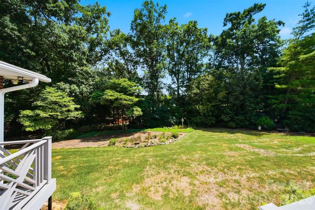 1599 Oakmont Drive, Lenoir, NC 28645
