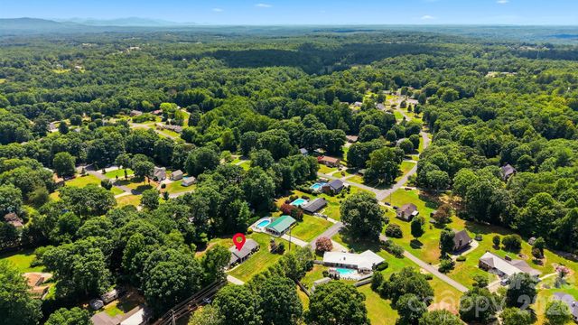 1599 Oakmont Drive, Lenoir, NC 28645