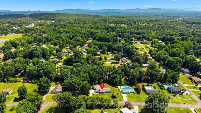 1599 Oakmont Drive, Lenoir, NC 28645