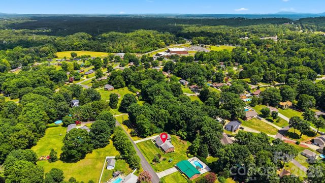 1599 Oakmont Drive, Lenoir, NC 28645