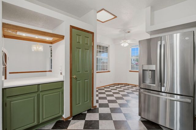 54 Acadia Court SE, Rio Rancho, NM 87124