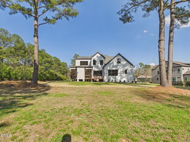 8621 Bishop Pine Lane, Wake Forest, NC 27587