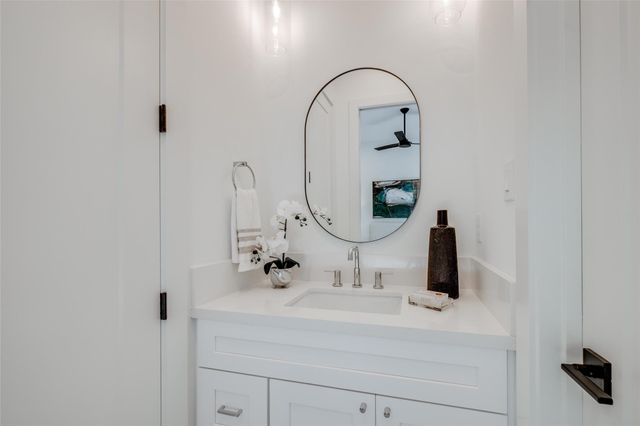 1511 Kipling Street, Houston, TX 77006