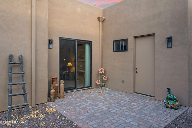 298 Camino Josefina, Rio Rico, AZ 85648