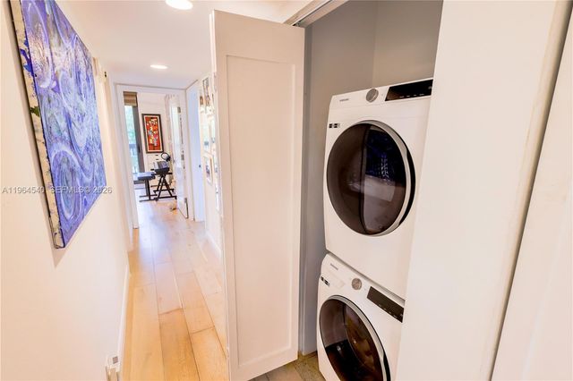 4201 N Ocean Dr 304, Hollywood, FL 33019