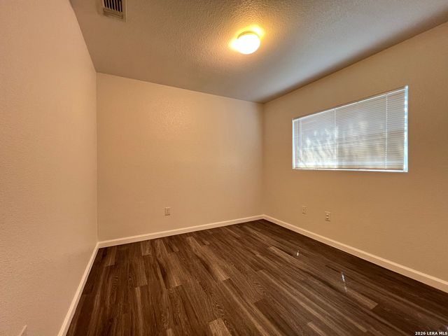7302 TRAIL XING, San Antonio, TX 78250