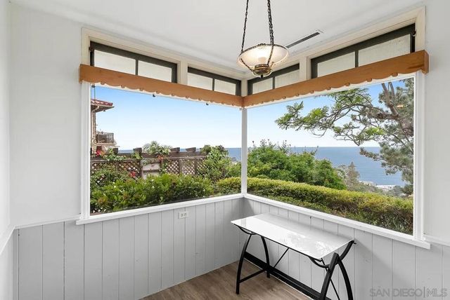 1703 Castellana Rd, La Jolla, CA 92037