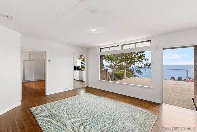 1703 Castellana Rd, La Jolla, CA 92037