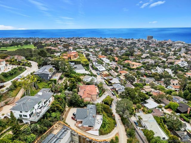 1703 Castellana Rd, La Jolla, CA 92037