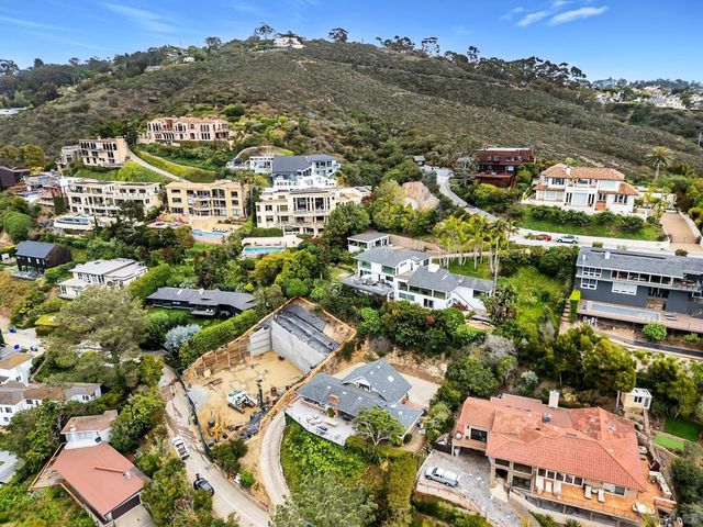 1703 Castellana Rd, La Jolla, CA 92037