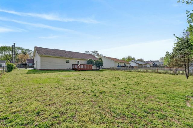 408 Kelsey Dr, Clarksville, TN 37042