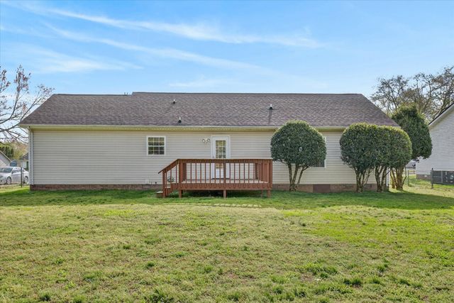 408 Kelsey Dr, Clarksville, TN 37042