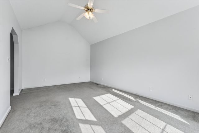 408 Kelsey Dr, Clarksville, TN 37042