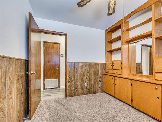 114 N Janeway Avenue, Moore, OK 73160