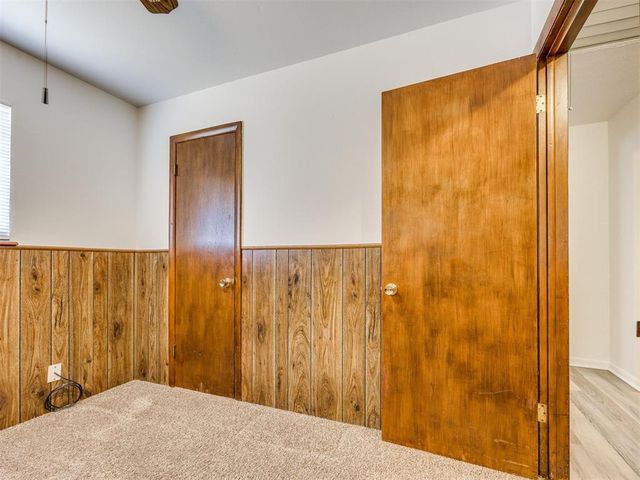 114 N Janeway Avenue, Moore, OK 73160