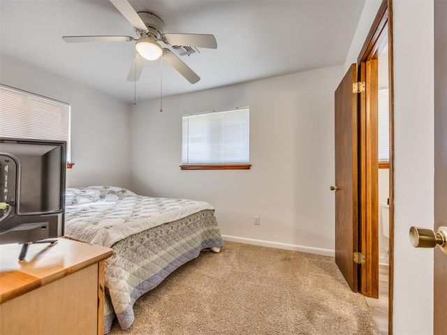 114 N Janeway Avenue, Moore, OK 73160