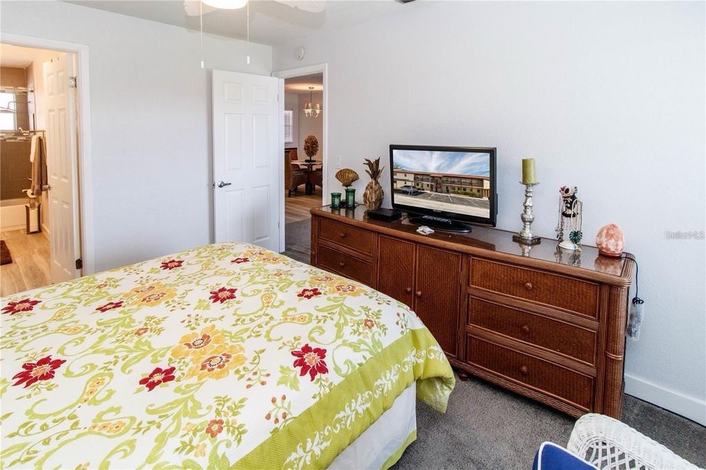 Image 12 of property listing at 5135 GEMSTONE DRIVE 202, New Port Richey, FL 34652