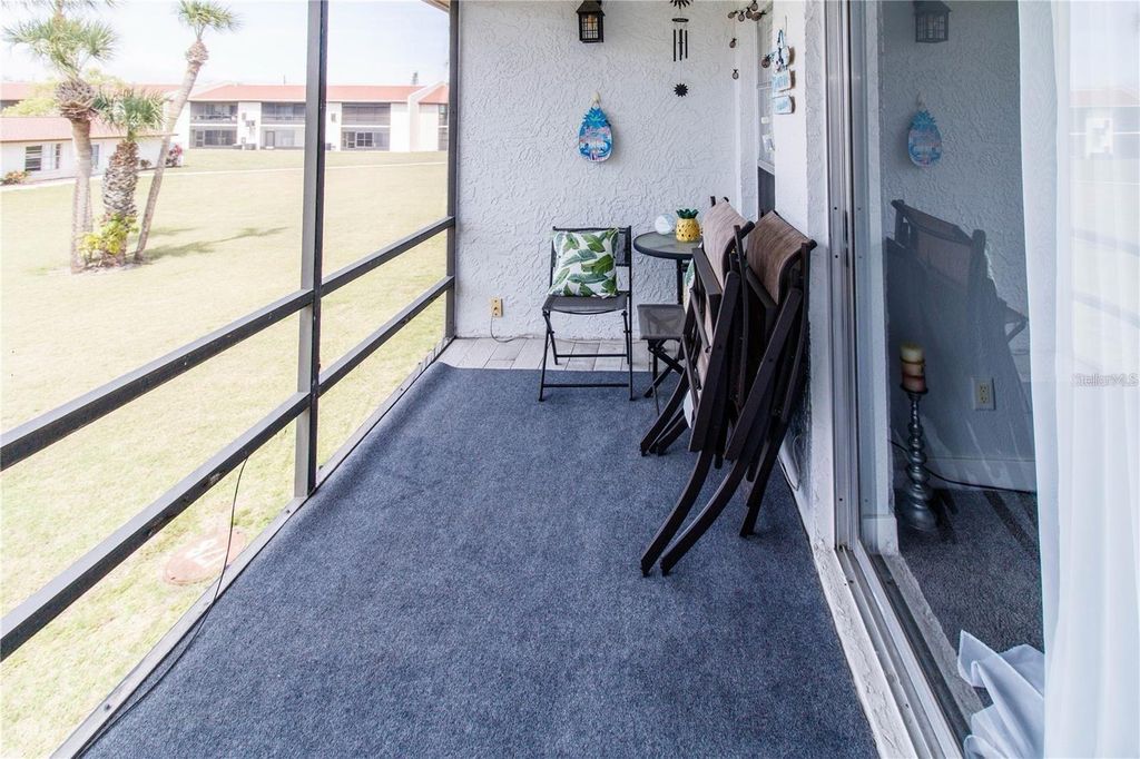 Image 19 of property listing at 5135 GEMSTONE DRIVE 202, New Port Richey, FL 34652