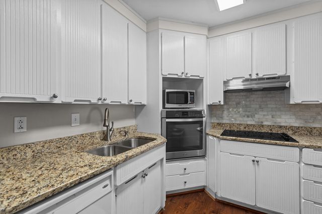 113 Locust Hill Drive, Frankfort, KY 40601
