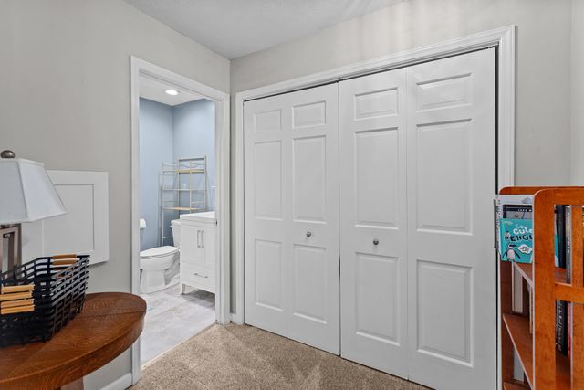 113 Locust Hill Drive, Frankfort, KY 40601