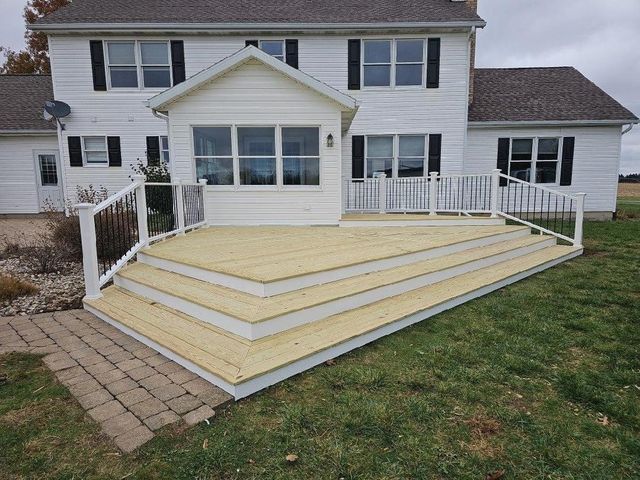 31401 Middle Crossing Road, Silver Creek Twp, MI 49047