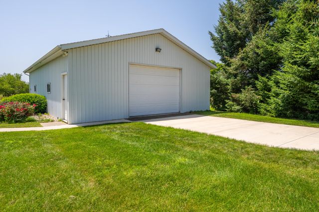 31401 Middle Crossing Road, Silver Creek Twp, MI 49047
