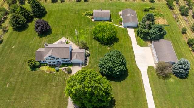 31401 Middle Crossing Road, Silver Creek Twp, MI 49047