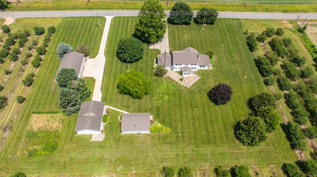 31401 Middle Crossing Road, Silver Creek Twp, MI 49047