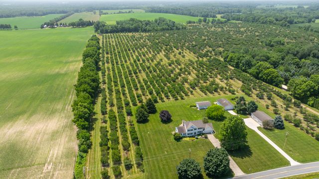 31401 Middle Crossing Road, Silver Creek Twp, MI 49047