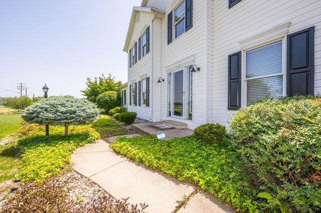 31401 Middle Crossing Road, Silver Creek Twp, MI 49047