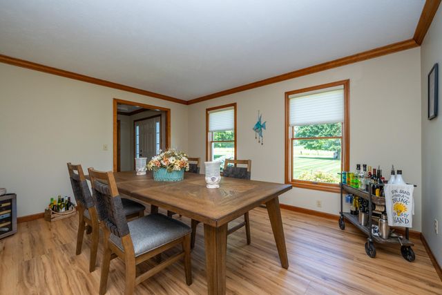 31401 Middle Crossing Road, Silver Creek Twp, MI 49047